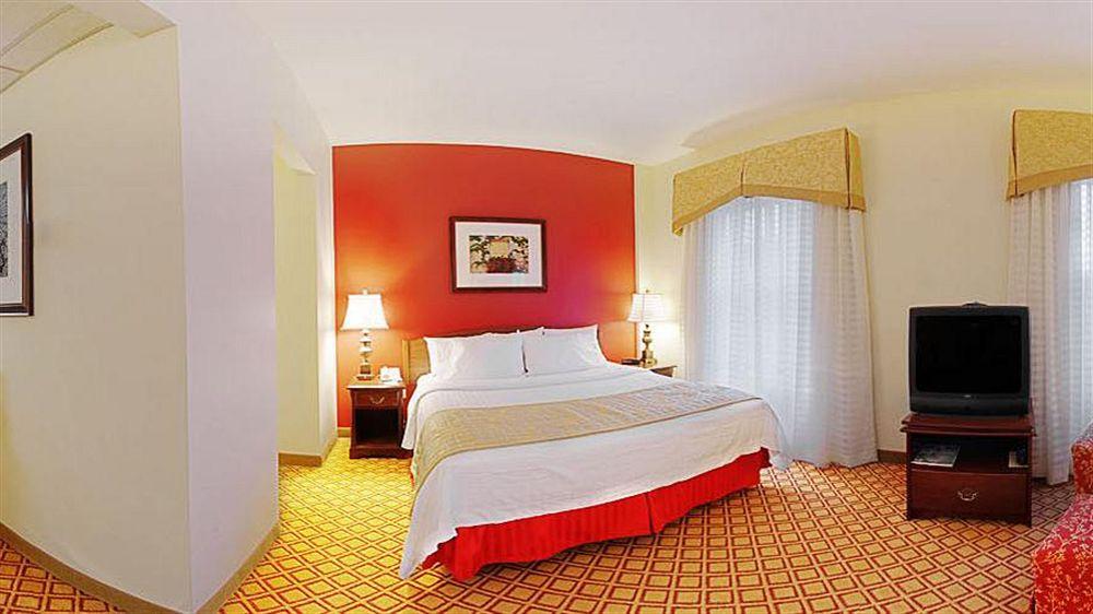 Residence Inn By Marriott Cleveland Downtown Bagian luar foto