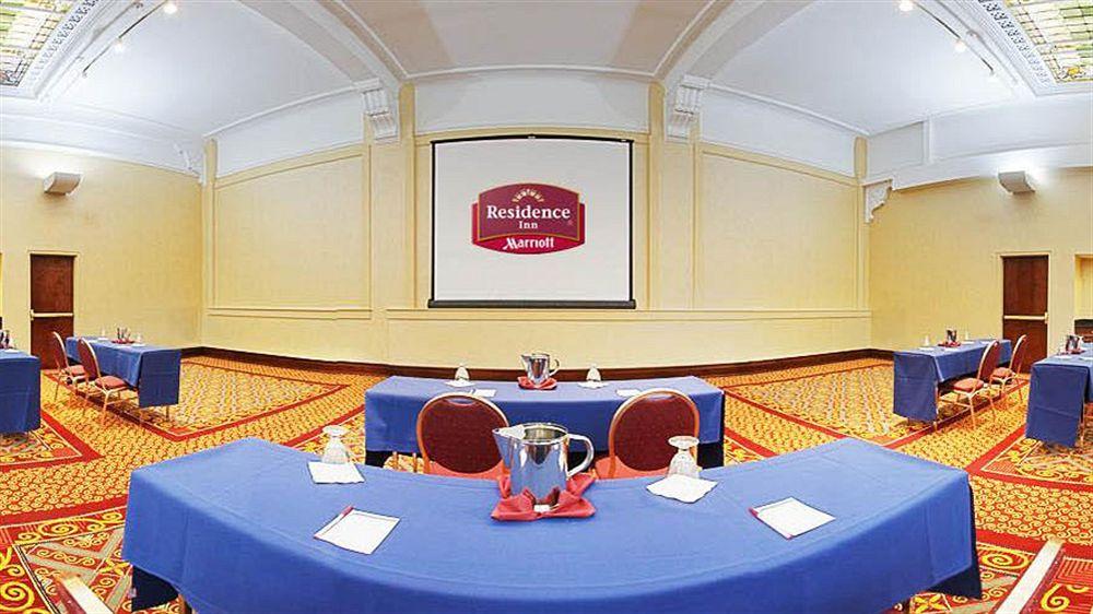 Residence Inn By Marriott Cleveland Downtown Bagian luar foto