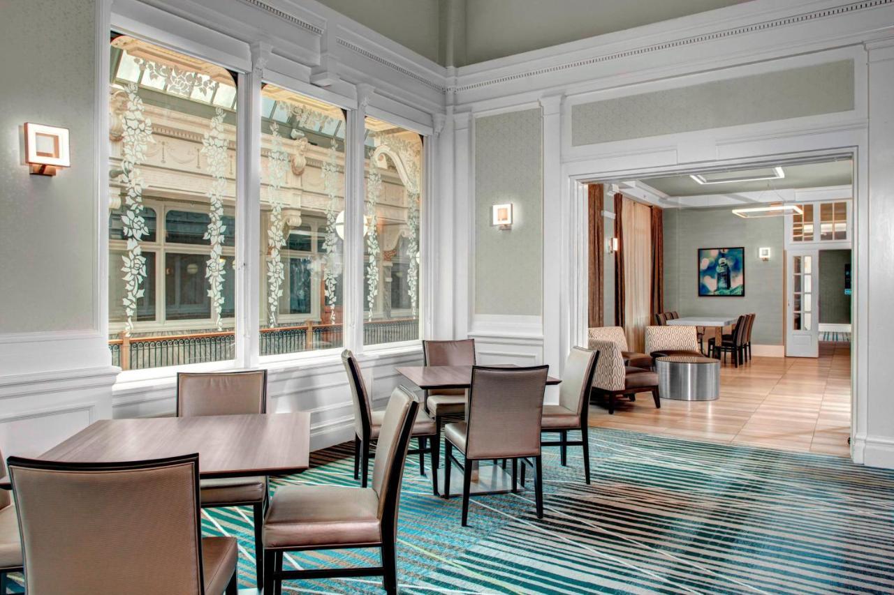 Residence Inn By Marriott Cleveland Downtown Bagian luar foto
