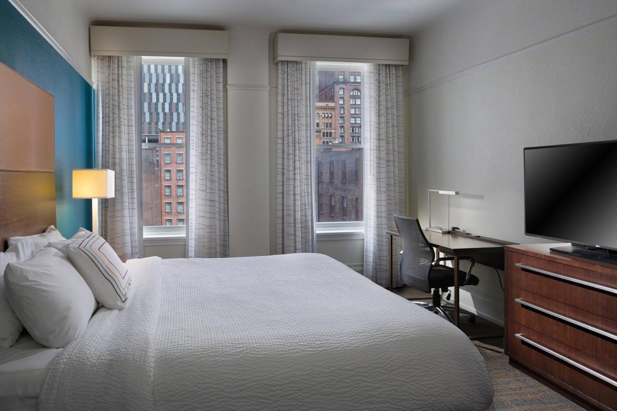 Residence Inn By Marriott Cleveland Downtown Bagian luar foto