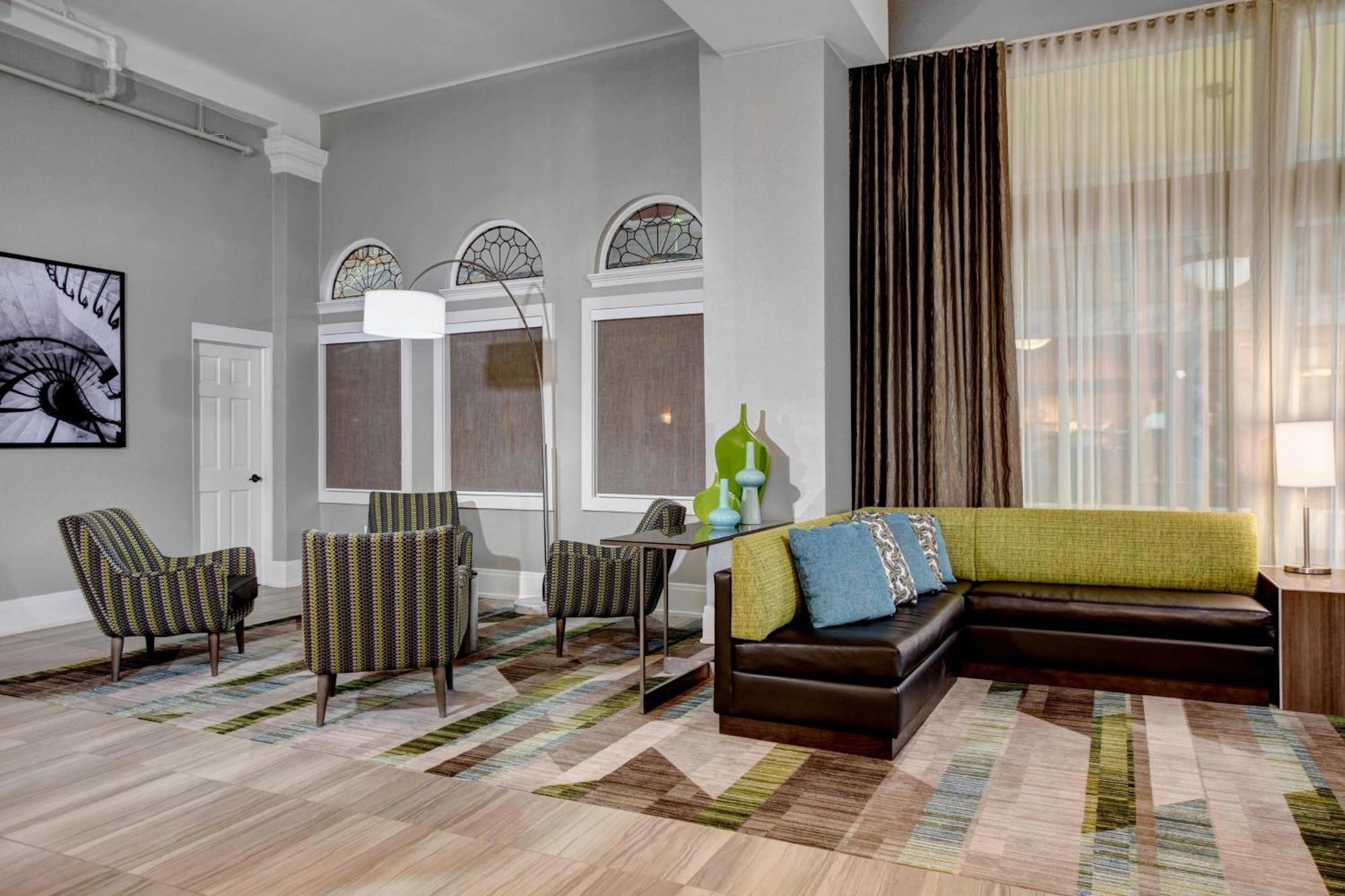 Residence Inn By Marriott Cleveland Downtown Bagian luar foto