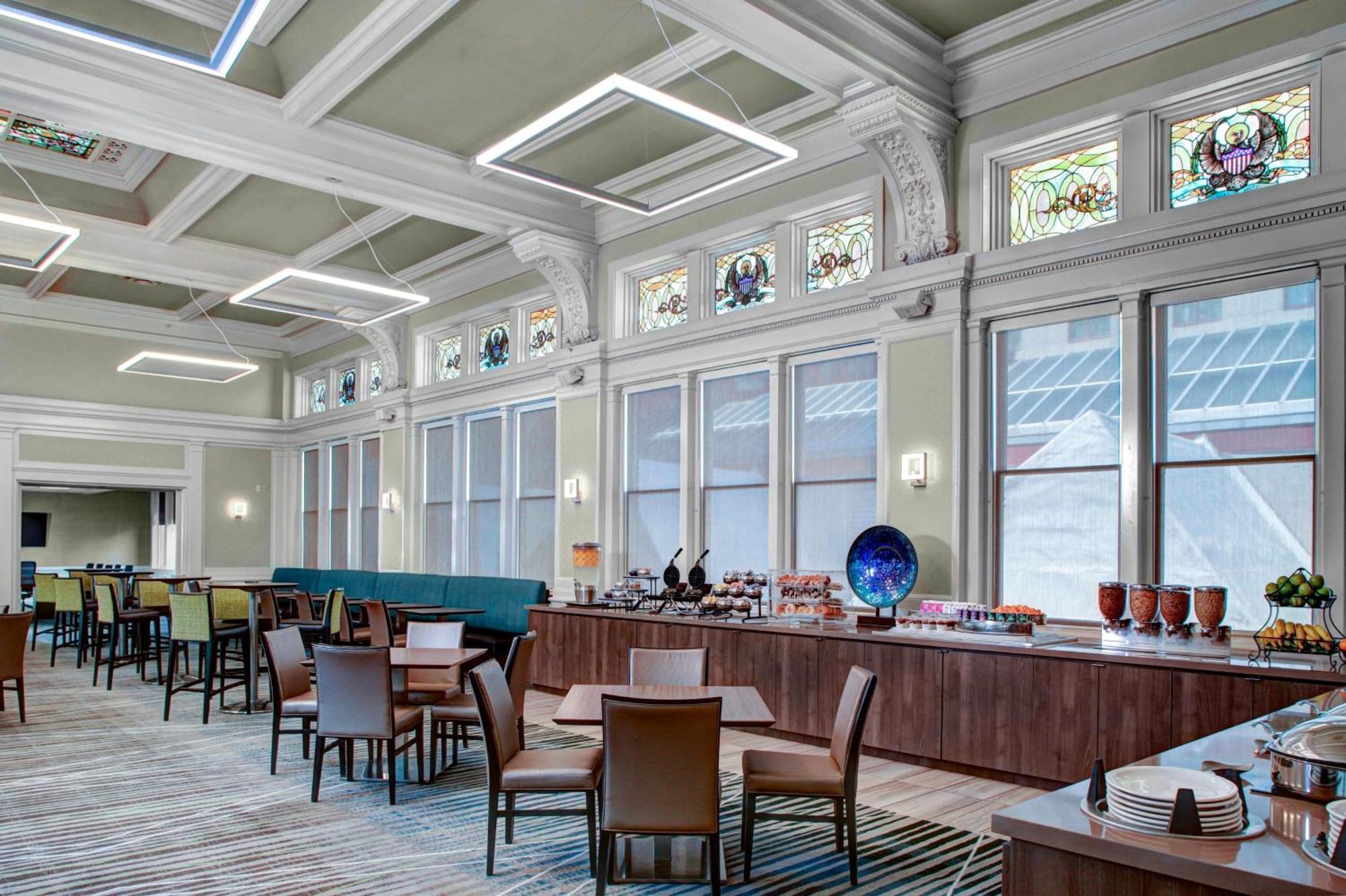 Residence Inn By Marriott Cleveland Downtown Bagian luar foto