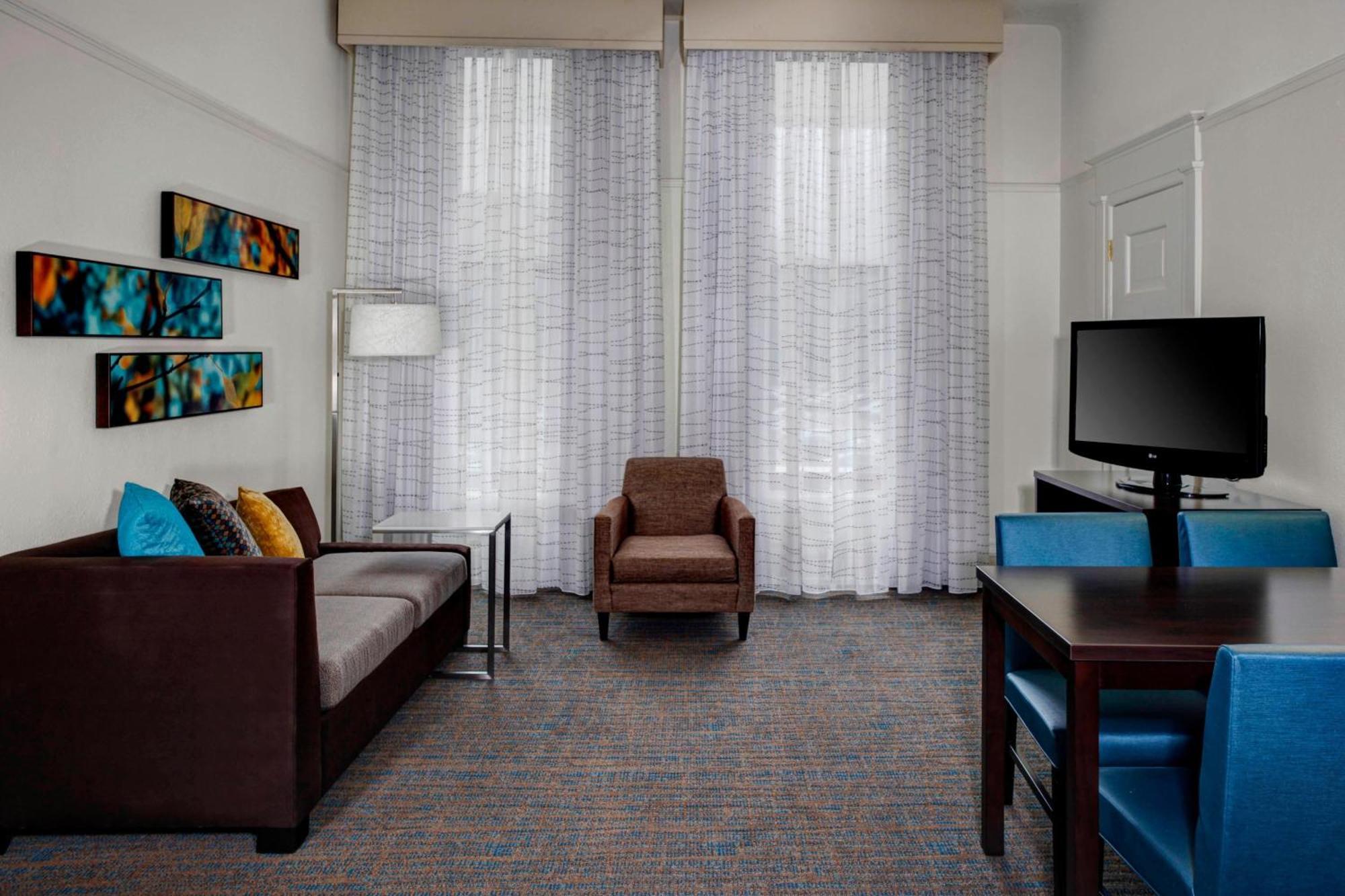 Residence Inn By Marriott Cleveland Downtown Bagian luar foto