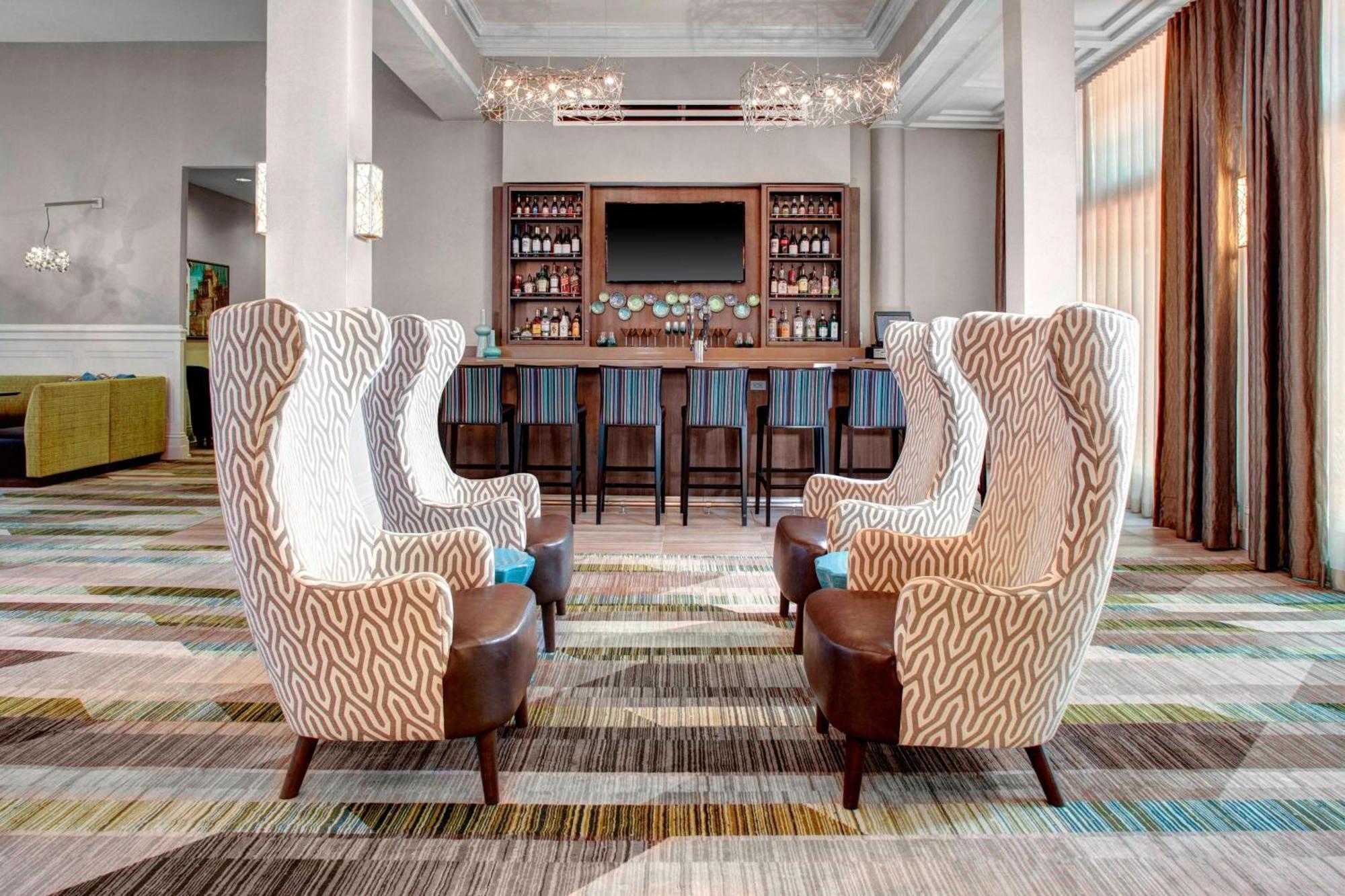 Residence Inn By Marriott Cleveland Downtown Bagian luar foto