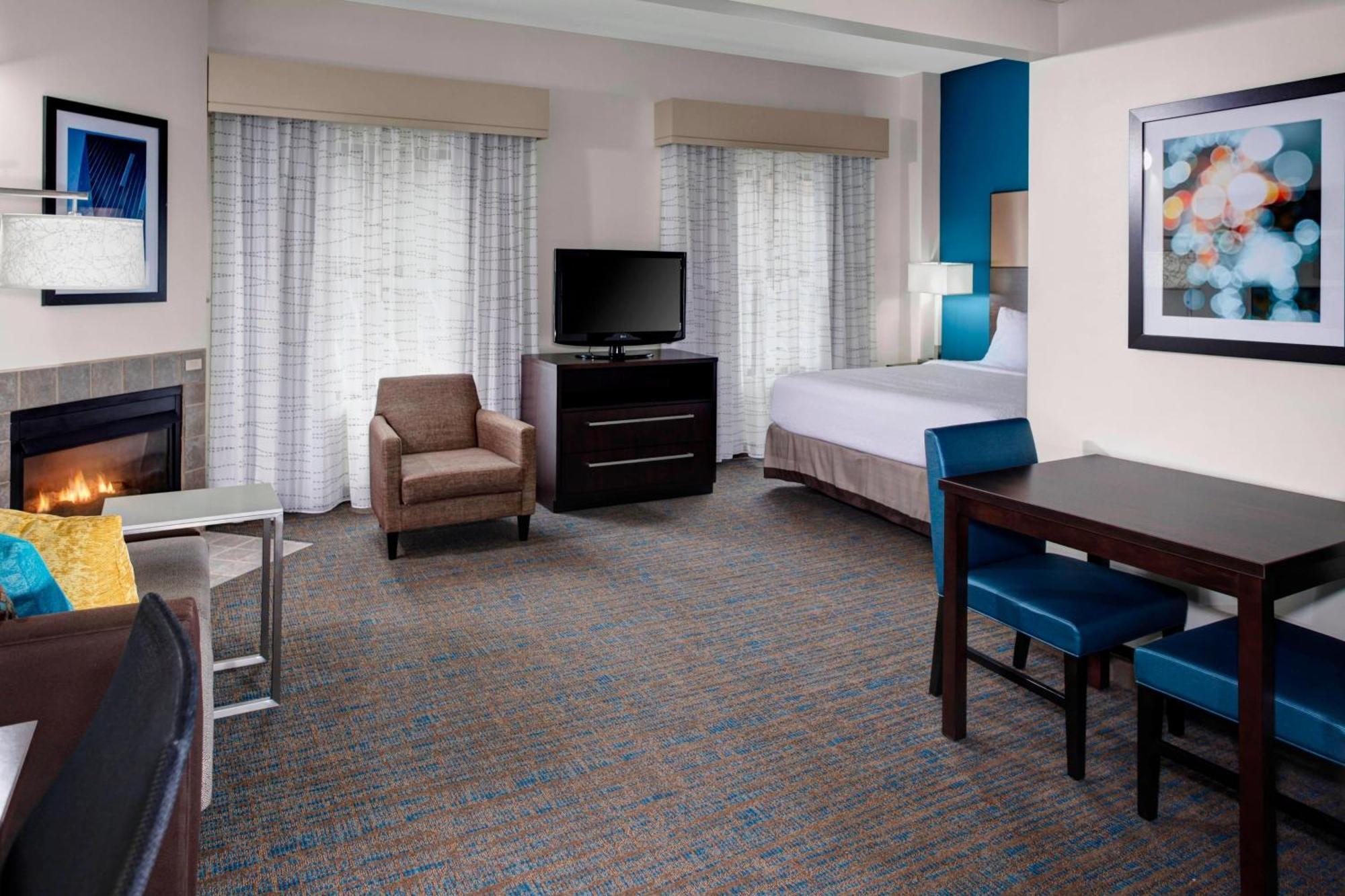 Residence Inn By Marriott Cleveland Downtown Bagian luar foto